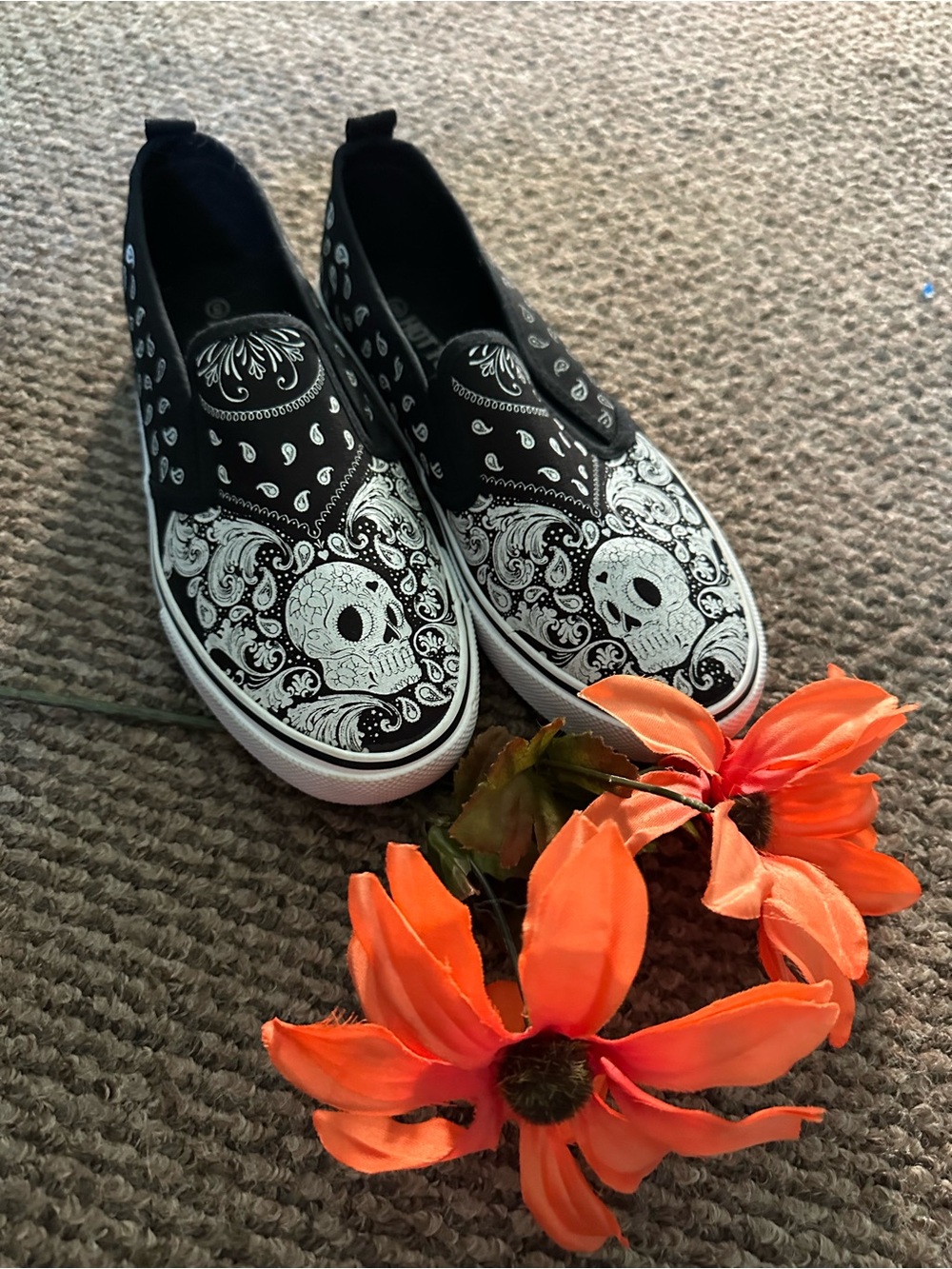 Edgy Black & White Skull/Paisley Slip-On Flats by Hot Topic!!!